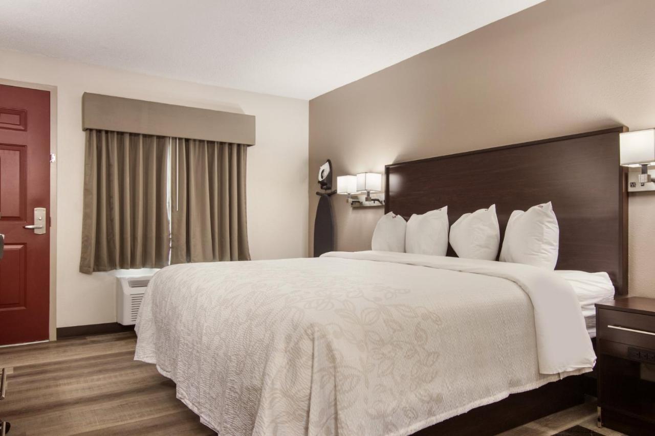 Red Roof Inn Plus & Suites Erie Luaran gambar