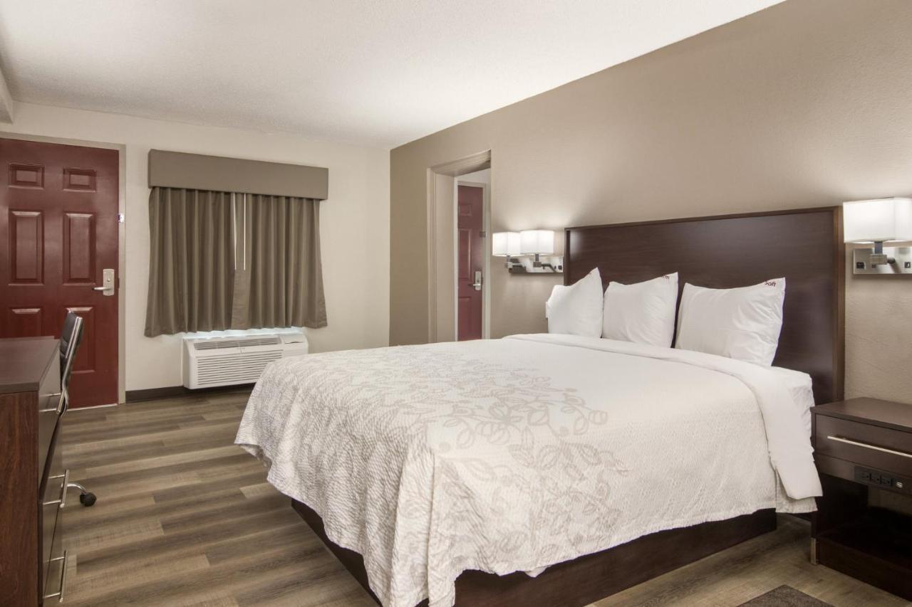 Red Roof Inn Plus & Suites Erie Luaran gambar