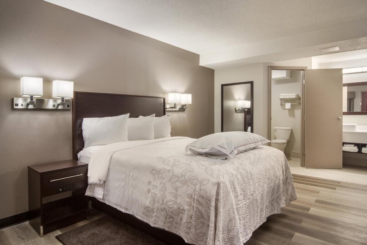Red Roof Inn Plus & Suites Erie Luaran gambar