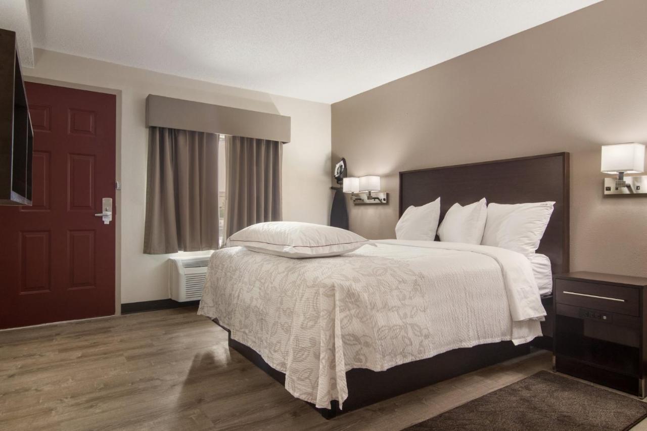 Red Roof Inn Plus & Suites Erie Luaran gambar